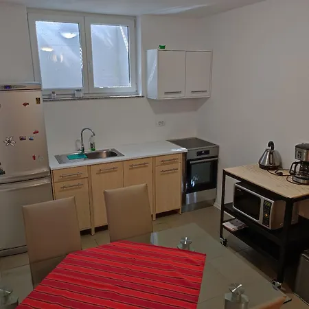 6 B Zgosa Apartman Dvorska Vas